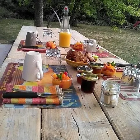 D'hotes Des P'tits Bonheurs Bed and breakfast